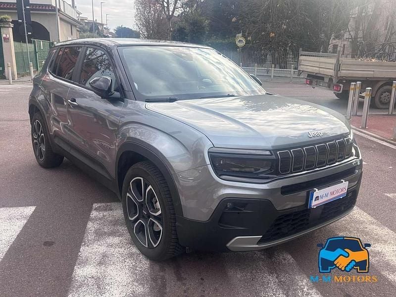 Grigio Usata 2023 Jeep Avenger EV Summit SUV | 22.900 € (Buon prezzo) - Immagine 1/4