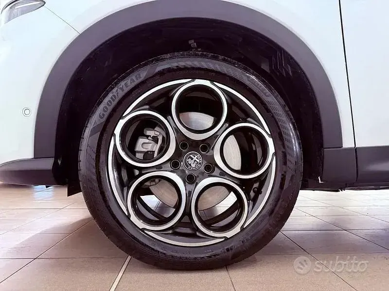 Usata Alfa Romeo Tonale Sprint 280 CV (205 kW) 2025 Bianco SUV