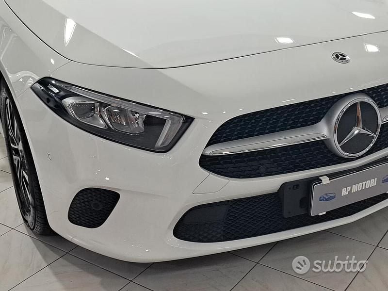 Usata Mercedes A180 116 CV (85 kW) 2022 Bianco Berlina