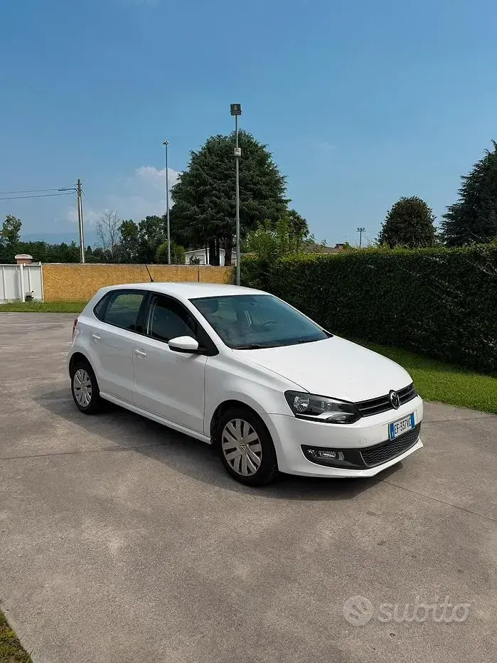 Usata VW Polo 75 CV (55 kW) 2010 Bianco Utilitaria