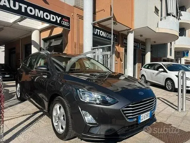 Usata Ford Focus Business Edition 120 CV (88 kW) 2021 Grigio Station wagon