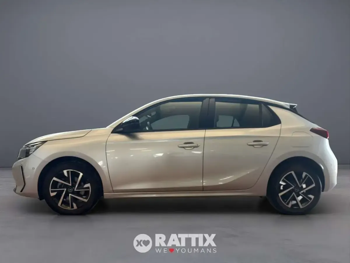 Usata Opel Corsa 101 CV (74 kW) 2025 Crystal silver Utilitaria