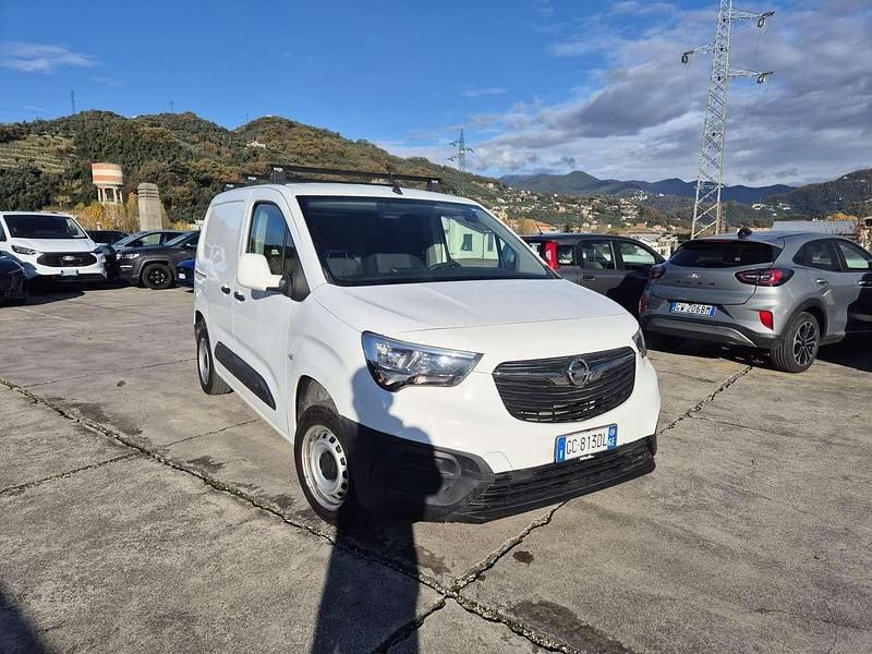 Usata Opel Combo 101 CV (74 kW) 2020 Bianco Furgone