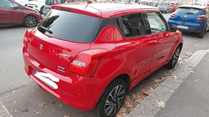 Second-hand Suzuki Swift 83 CP (61 kW) 2021 Roșu Berlinǎ