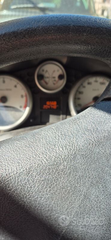 Begagnad Peugeot 207 88 HK (64 kW) 2007 Grå Halvkombi