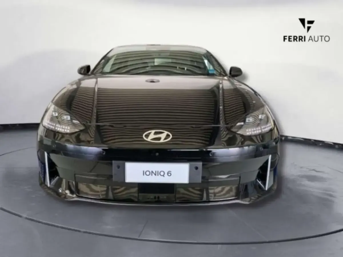 Usata Hyundai Ioniq 6 239 kW (325 CV) 2025 Nero Berlina