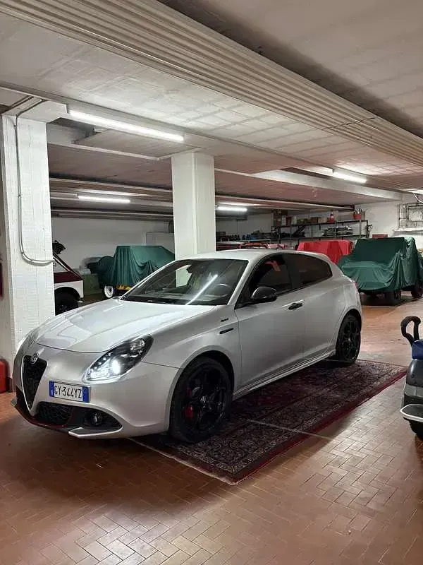 Usata Alfa Romeo Giulietta Sprint 120 CV (88 kW) 2020 Utilitaria