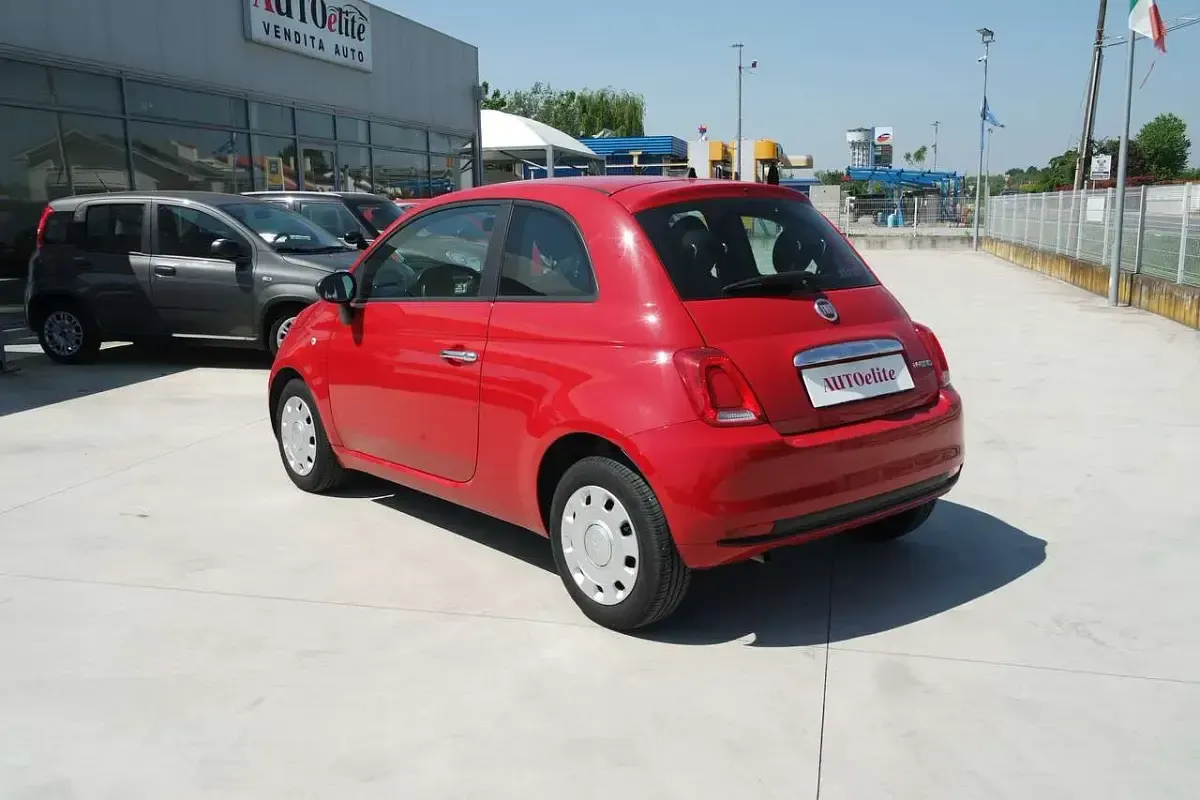Usata Fiat 500 69 CV (50 kW) 2023 Rosso Utilitaria