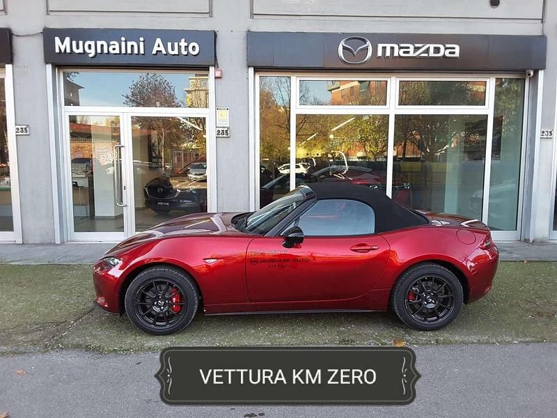 Nuova Mazda MX5 Homura-Line 132 CV (97 kW) 2025 Soul red crystal met Cabrio