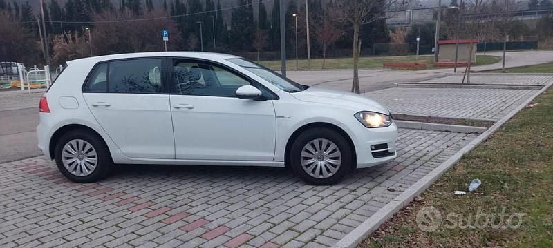 Usata VW Golf VII 110 CV (80 kW) 2015 Bianco Berlina