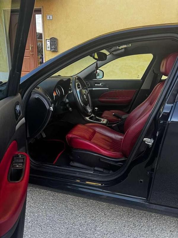 Usata Alfa Romeo 159 Distinctive 150 CV (110 kW) 2006 Nero Berlina