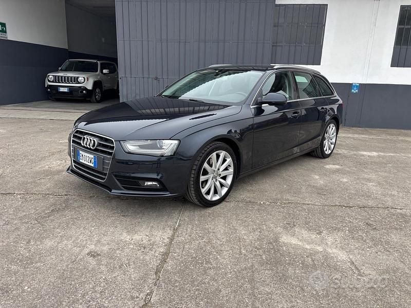 Usata Audi A4 Advanced 177 CV (130 kW) 2012 Blu Station wagon