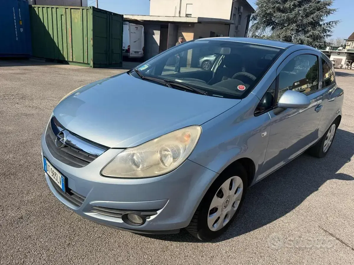 Usata Opel Corsa Sport 75 CV (55 kW) 2008 Utilitaria