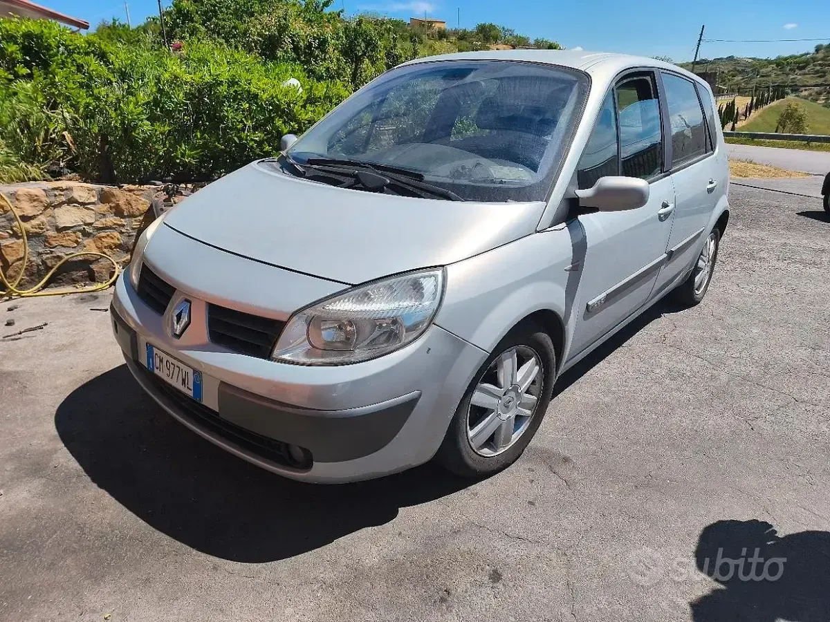 Usata Renault Scenic E-Tech 120 CV (88 kW) 2004 Grigio Monovolume