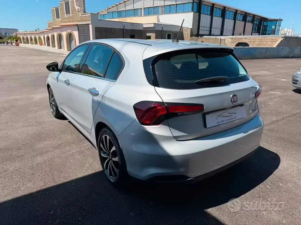 Usata Fiat Tipo Lounge 95 CV (69 kW) 2019 Grigio Berlina