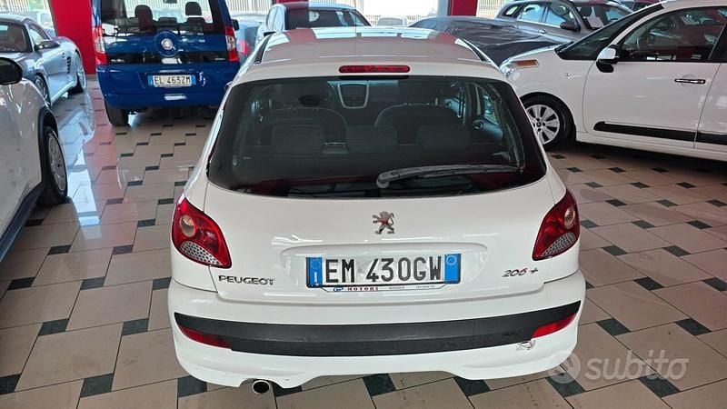 Usata Peugeot 206+ 70 CV (51 kW) 2012 Bianco Utilitaria