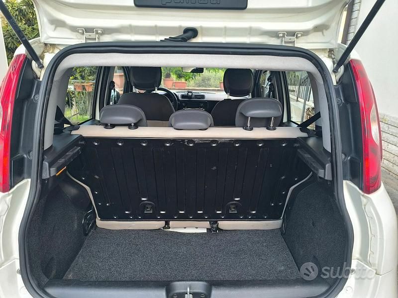 Usata Fiat Panda Lounge 75 CV (55 kW) 2013 Bianco Utilitaria