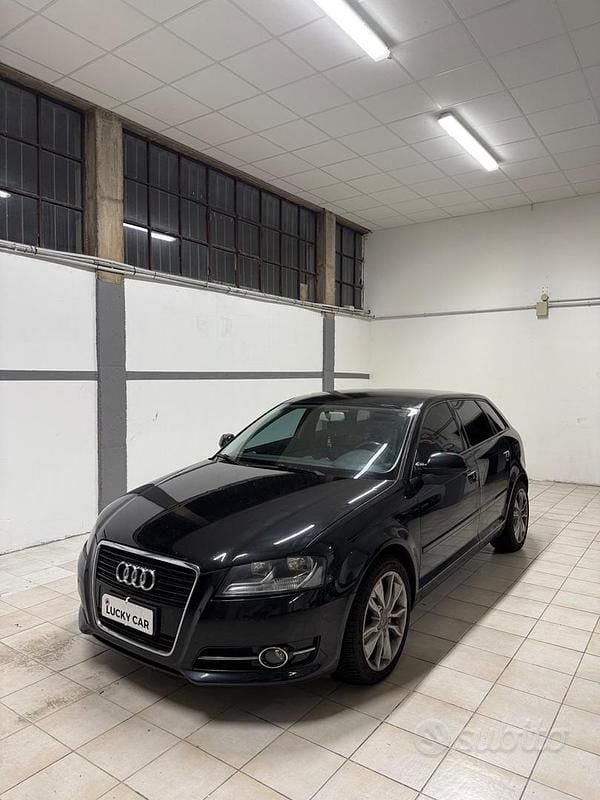 Nero Usata 2012 Audi A3 Attraction Tre volumi | 6990 € (Super prezzo) - Immagine 1/4