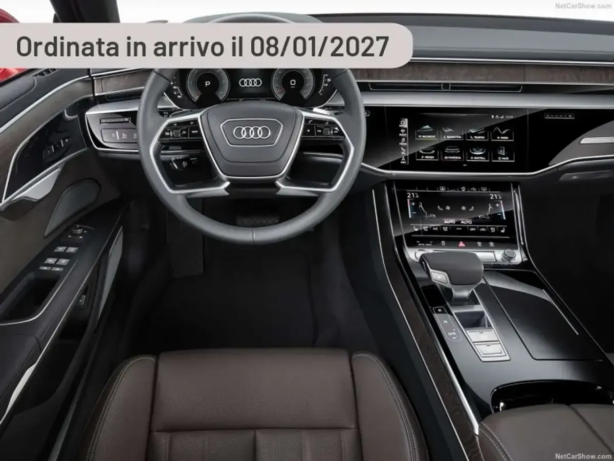 Usata Audi S8 571 CV (419 kW) 2024 Argento Berlina