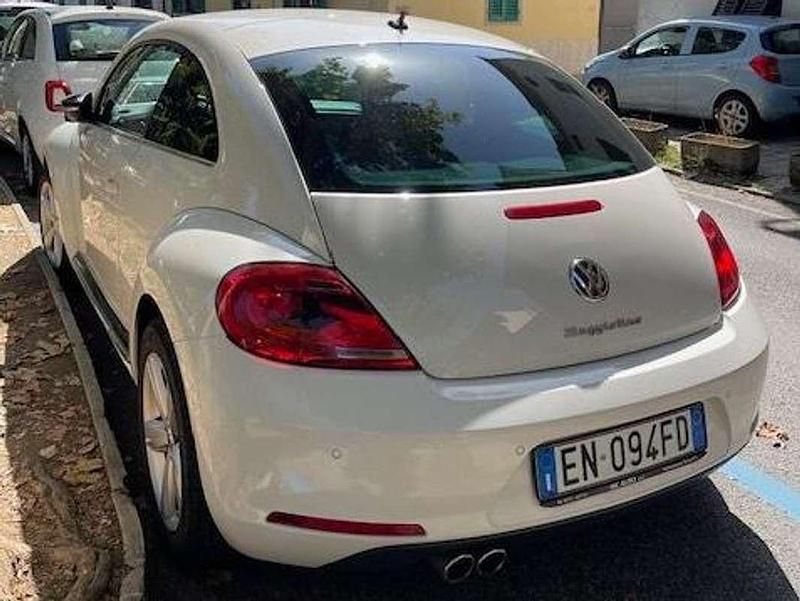 Usata VW Beetle Sportline 140 CV (102 kW) 2012 Bianco Utilitaria