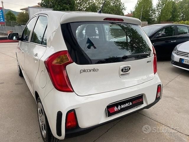 Usata Kia Picanto 67 CV (49 kW) 2016 Bianco Utilitaria