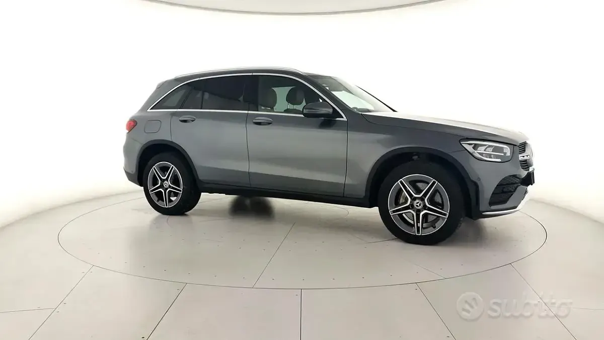 Usata Mercedes GLC200 Premium 163 CV (119 kW) 2022 Grigio SUV