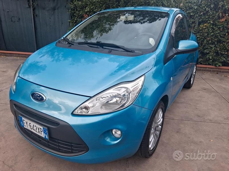 Usata Ford Ka Titanium 69 CV (50 kW) 2015 Blu Utilitaria