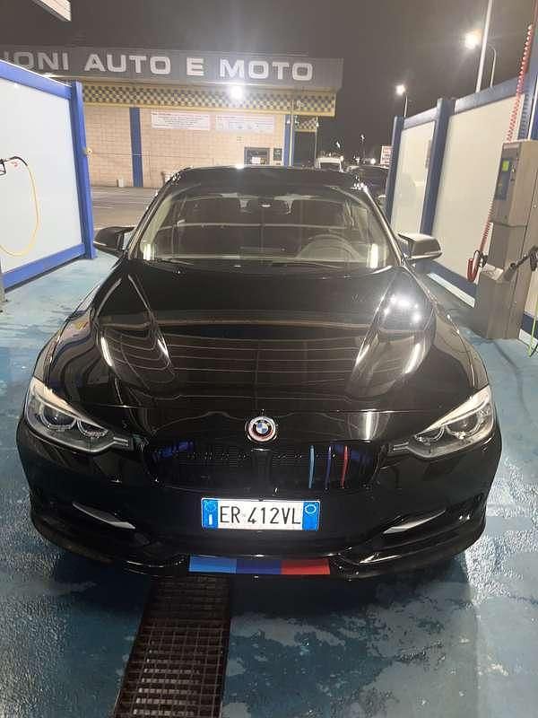Usata BMW 318 M Sport 143 CV (105 kW) 2011 Berlina