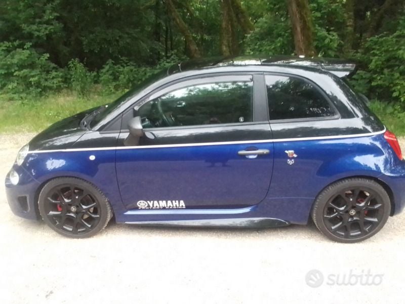 Usata Abarth 595 Turismo 165 CV (121 kW) 2018 Blu Utilitaria