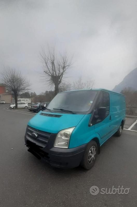 Usata Ford Transit 2013 Verde Berlina