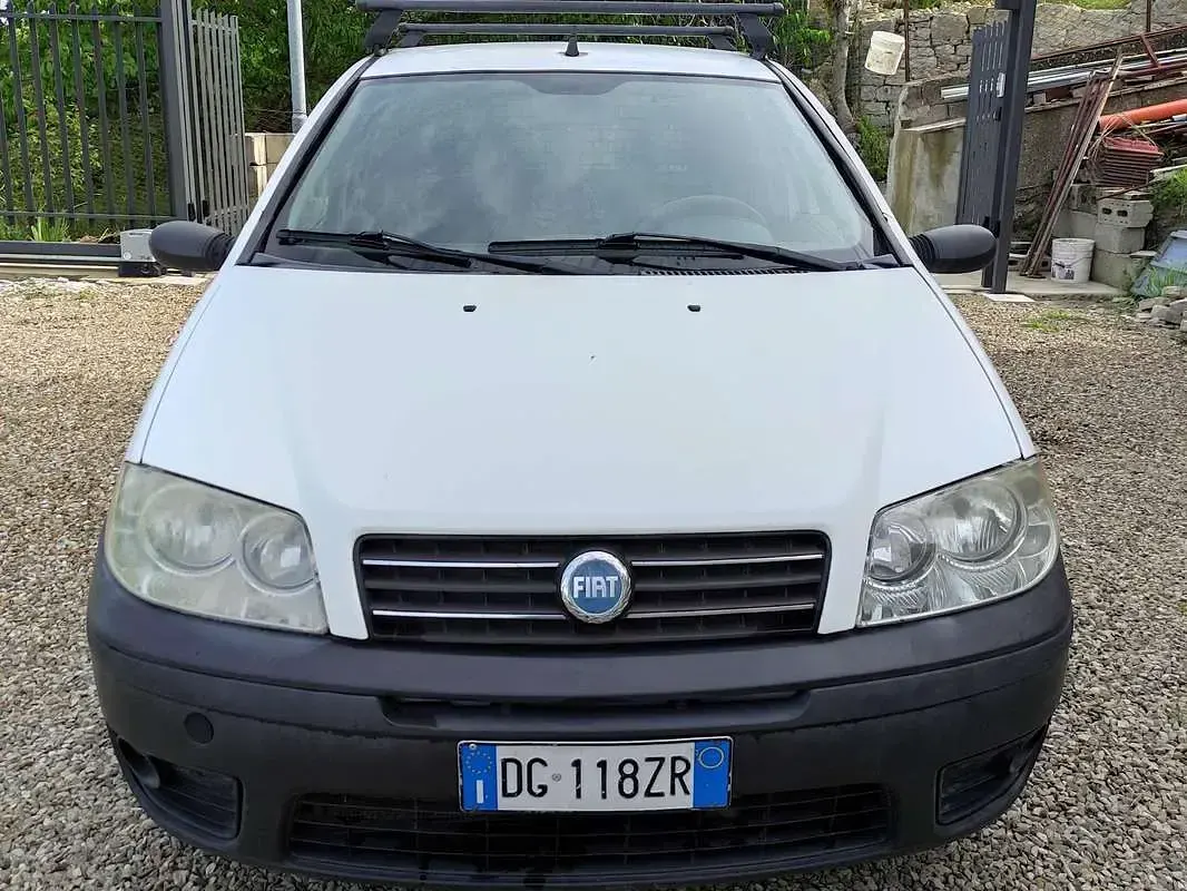 Usata Fiat Punto Classica 69 CV (50 kW) 2007 Utilitaria
