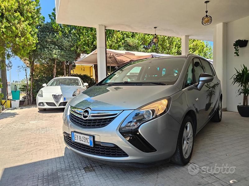 Usata 2015 Opel Zafira Eco Monovolume | 4800 € (Super prezzo) - Immagine 1/4