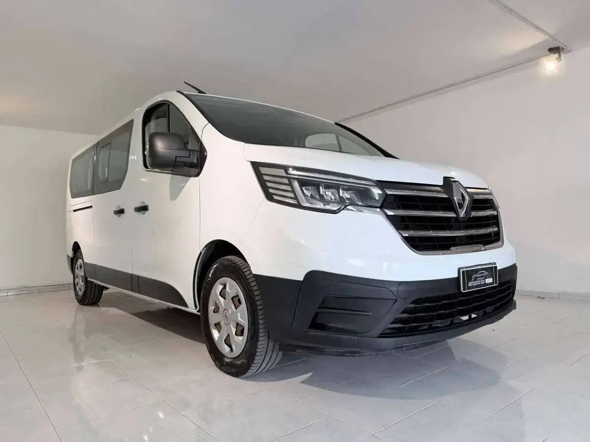 Usata Renault Trafic 150 CV (110 kW) 2022 Other Monovolume