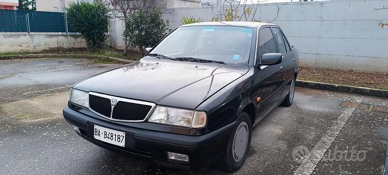 Nero Usata 1990 Lancia Dedra Tre volumi | 2500 € - Immagine 1/4