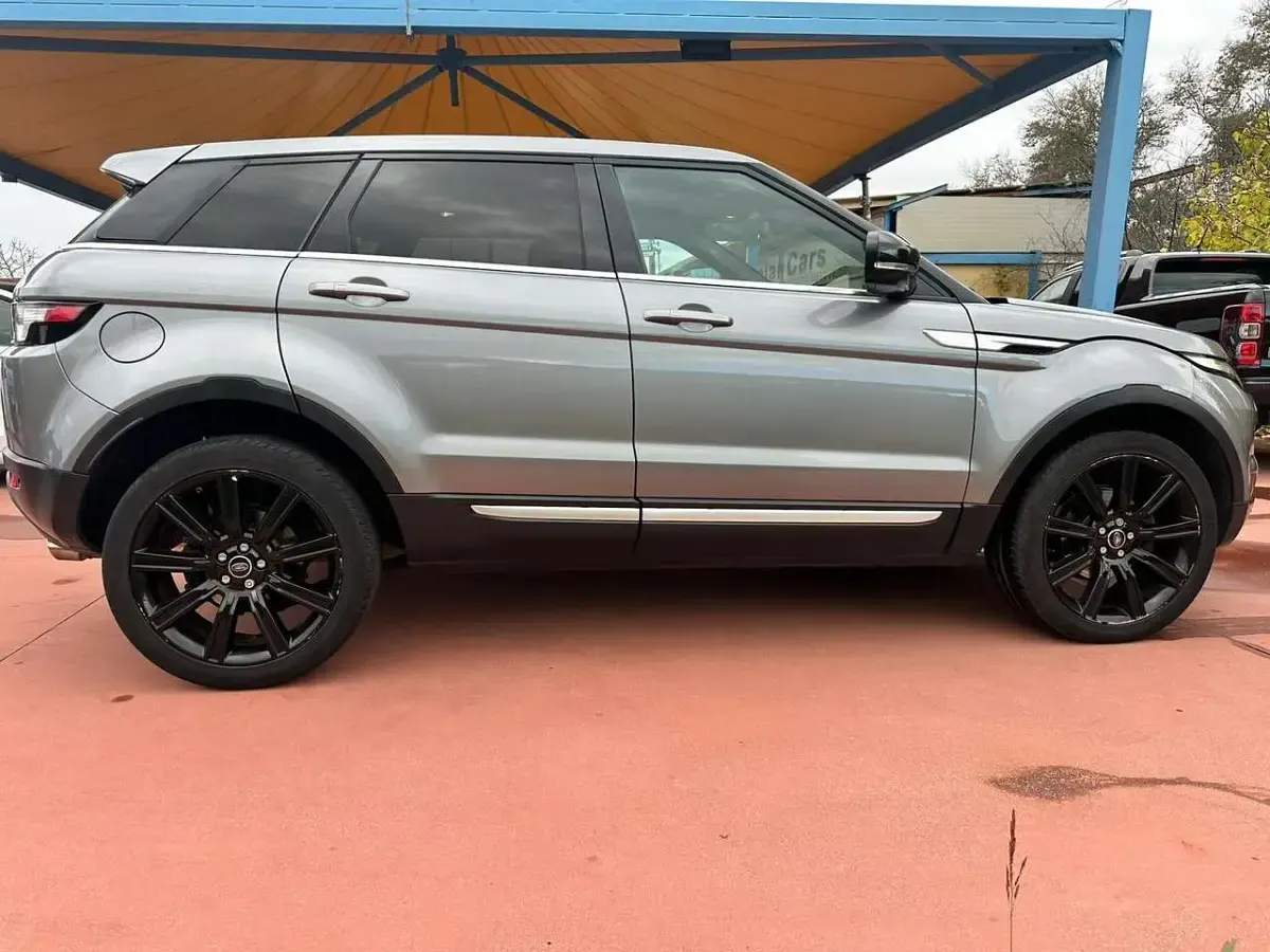 Usata Land Rover Range Rover evoque Dynamic 190 CV (139 kW) 2013 Grigio SUV