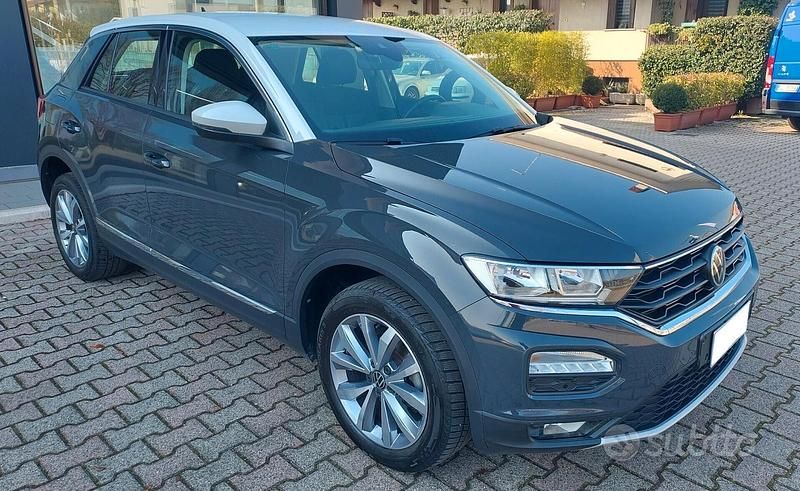 Usata VW T-Roc Style 110 CV (80 kW) 2021 Grigio SUV