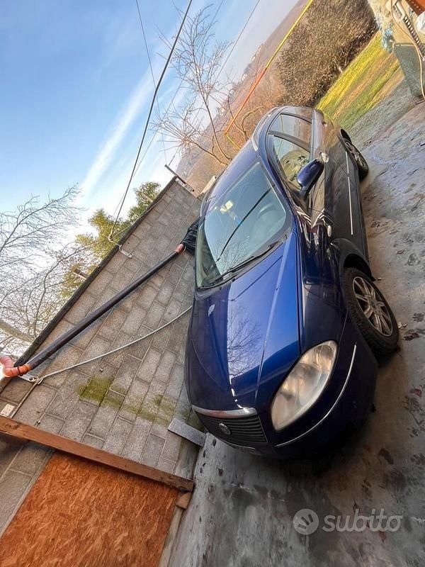 Usata Fiat Croma Classica 120 CV (88 kW) 2007 Blu Station wagon
