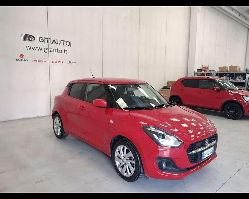 Usata Suzuki Swift Cool 83 CV (61 kW) 2020 Rosso Utilitaria