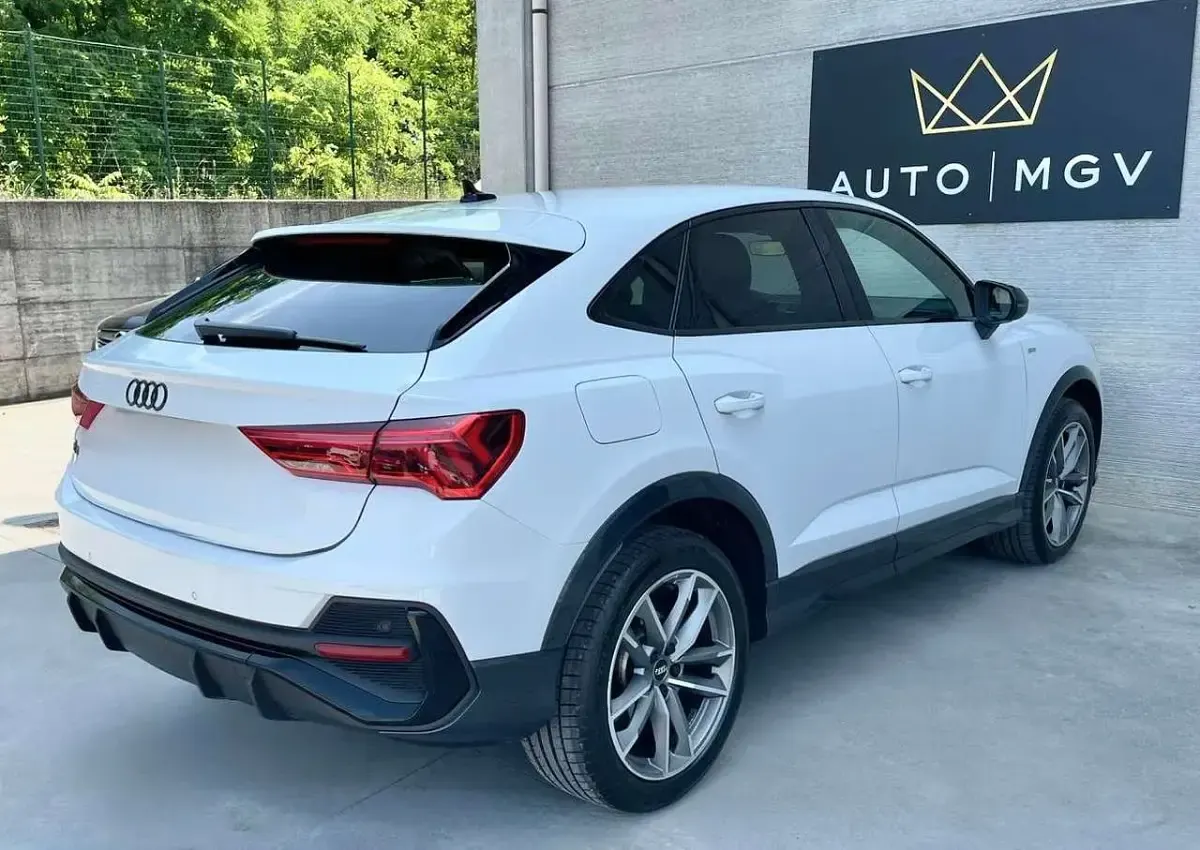 Usata Audi Q3 Sportback S-Line 150 CV (110 kW) 2020 Bianco SUV