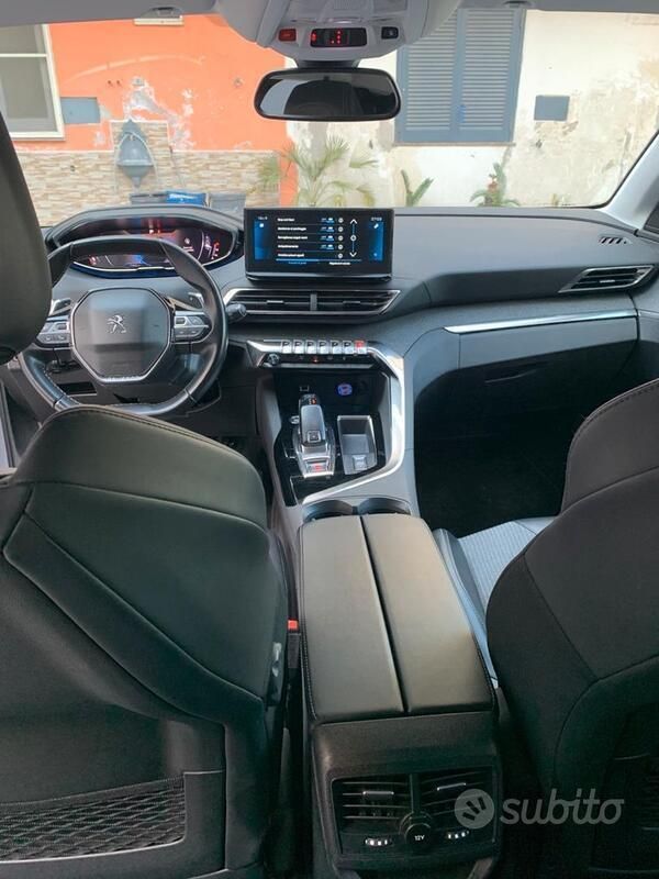 Usata Peugeot 3008 131 CV (96 kW) 2022 Grigio SUV