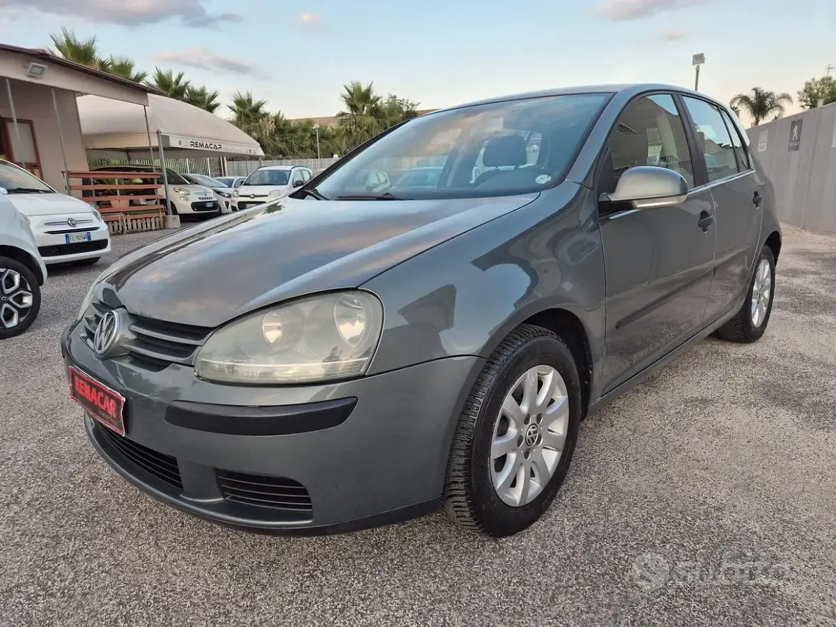 Usata VW Golf IV Comfortline 105 CV (77 kW) 2004 Grigio Berlina
