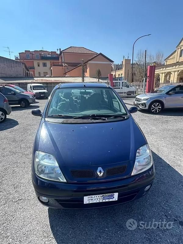Usata Renault Mégane II Sportway 107 CV (78 kW) 2003 Blu Berlina