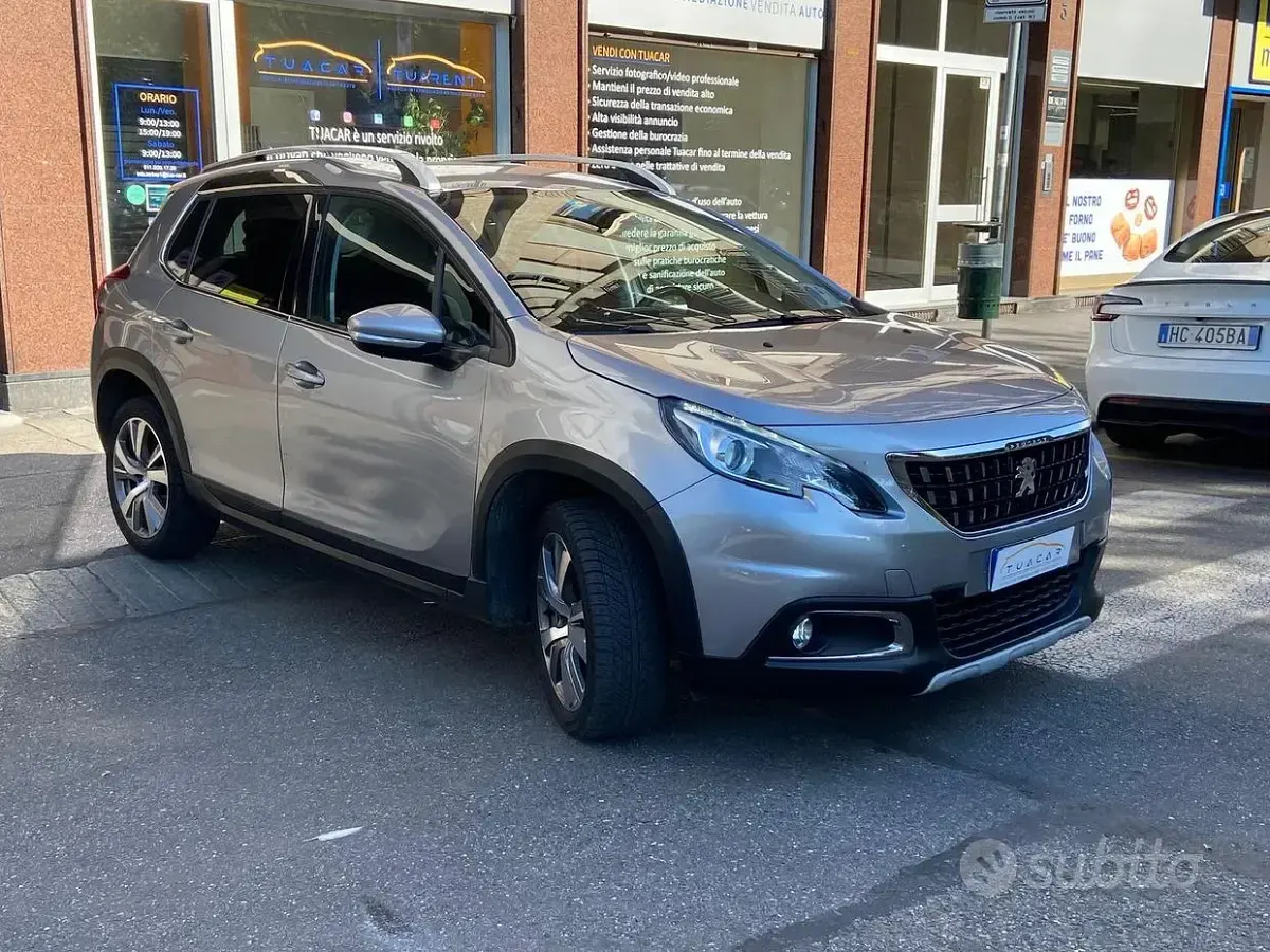 Usata Peugeot 2008 Allure 102 CV (75 kW) 2019 Grigio SUV