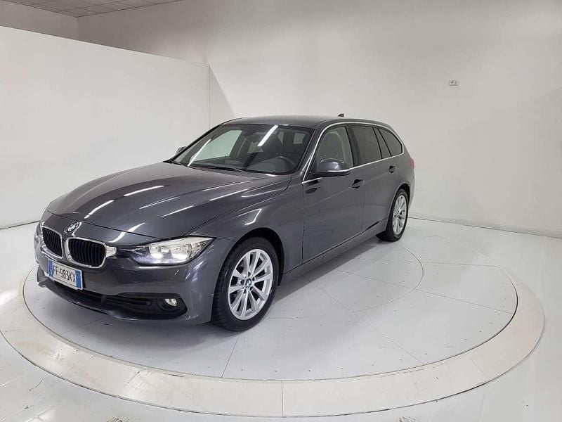 Grigio Usata 2016 BMW 320 Station wagon | 11.900 € (Buon prezzo) - Immagine 1/4