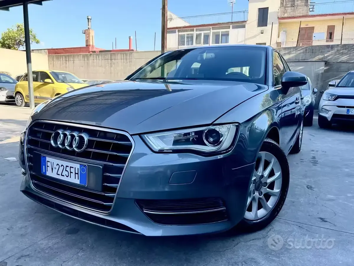 Usata Audi A3 Ambiente 105 CV (77 kW) 2013 Grigio Berlina