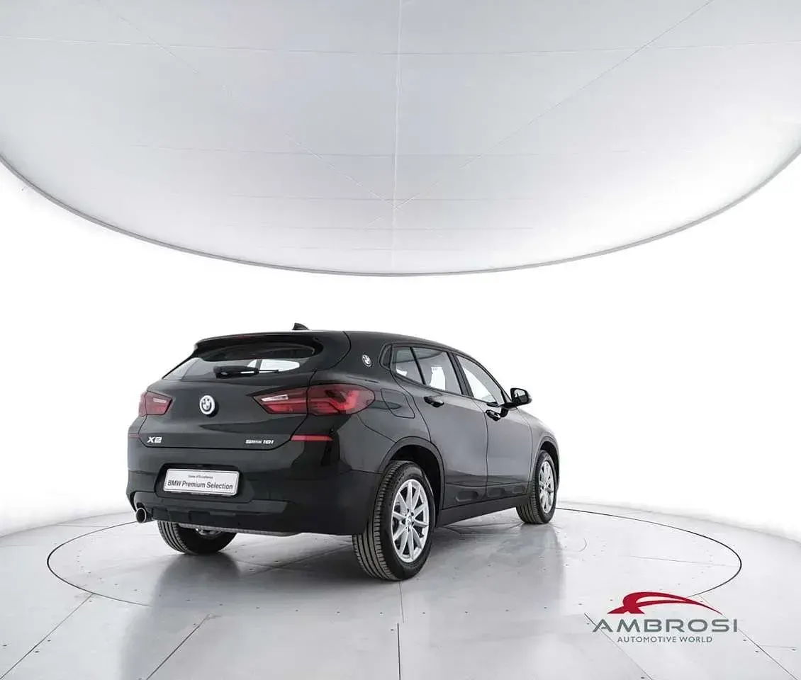 Usata BMW X2 Advantage 136 CV (100 kW) 2022 Nero SUV