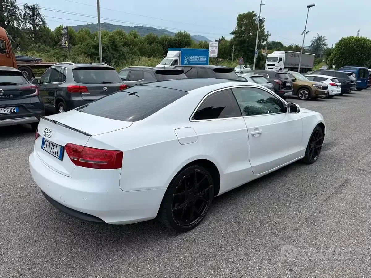Usata Audi A5 Ambiente 180 CV (132 kW) 2009 Bianco Coupé