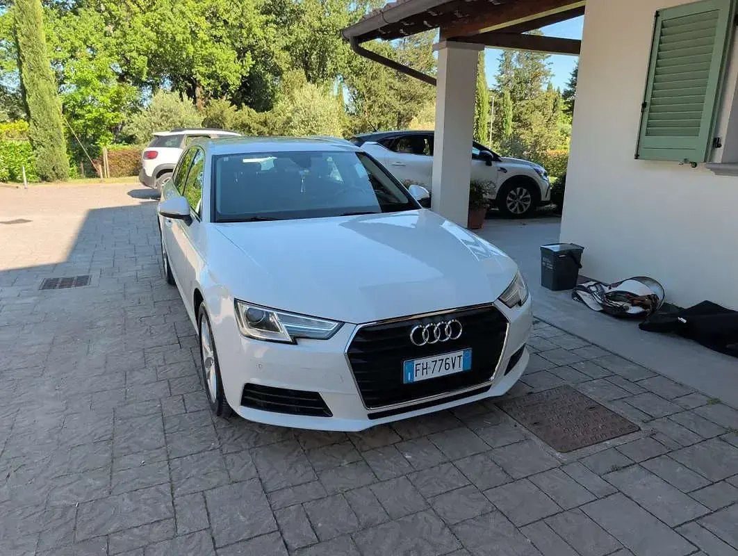 Usata Audi A4 Business 150 CV (110 kW) 2017 Station wagon