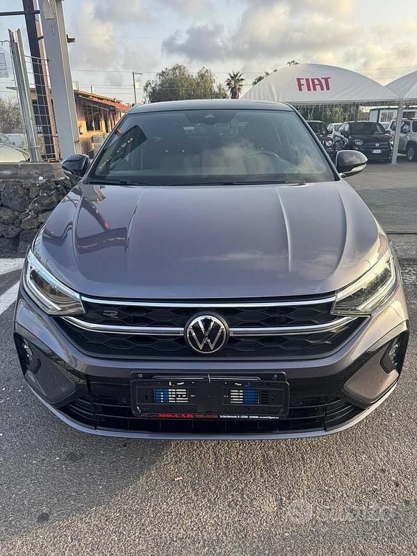 Usata VW Taigo R-line 110 CV (80 kW) 2022 Grigio SUV