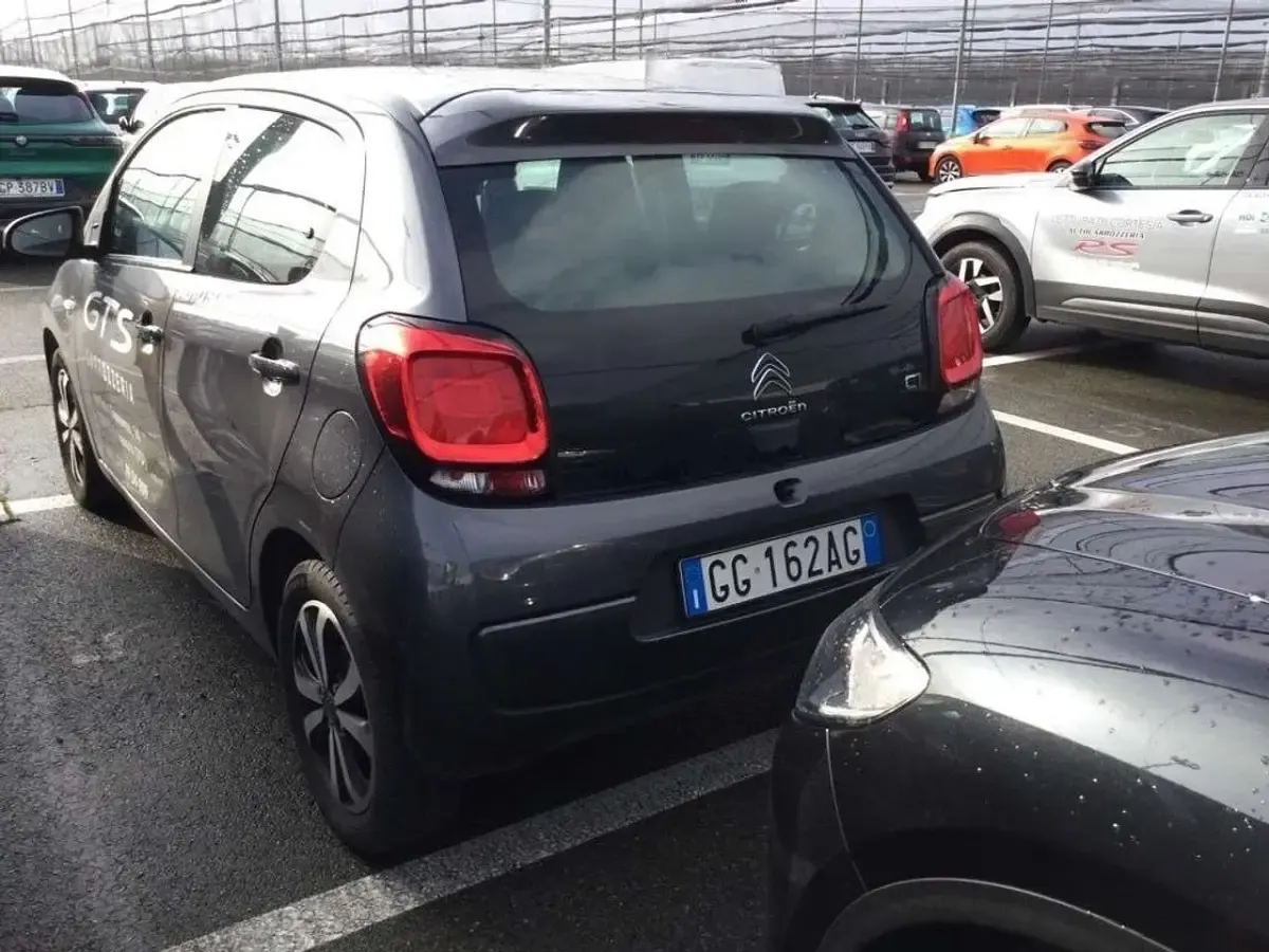 Usata Citroën C1 Shine 72 CV (52 kW) 2021 Grigio platinum met. Utilitaria